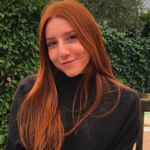 Emma - Prof d'économie - Courbevoie