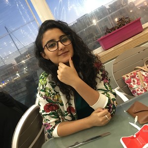 Hiba - Prof d'expression orale - anglais - Cergy