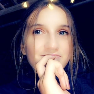 Chloé - Prof de physique - chimie - Laon