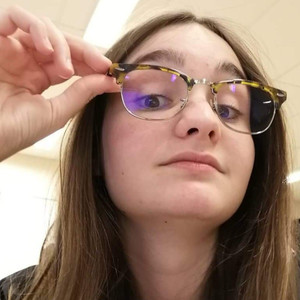 Léa - Prof de maths - Nantes
