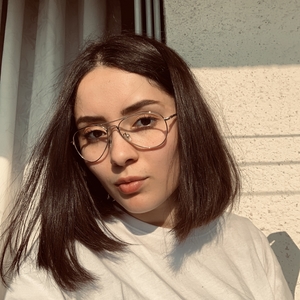 Ines - Prof de maths - Lyon