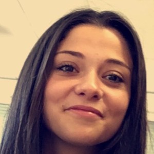 Julie - Prof d'aide aux devoirs - Vaulx-en-Velin