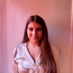 Nina - Prof d'aide aux devoirs - Bordeaux