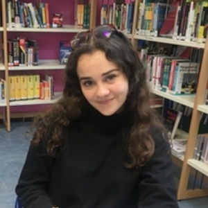 Elise - Prof de français - Saint-Jean-de-Braye