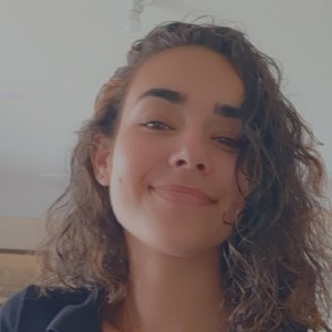 Laura - Prof d'aide aux devoirs - Yerres