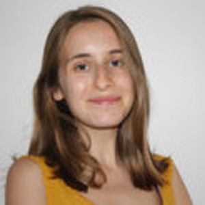 Azélie - Prof d'initiation informatique - Amiens