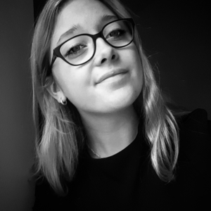Charlotte - Prof d'aide aux devoirs - La Fare-les-Oliviers