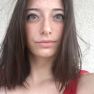 Chloé - Prof d'aide aux devoirs - Saint-Étienne