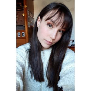 Laura - Prof d'aide aux devoirs - Étréchy