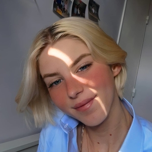 Chloe - Prof d'aide aux devoirs - Amiens