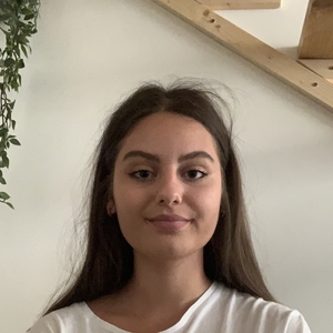 Mina - Prof d'aide aux devoirs - Lyon