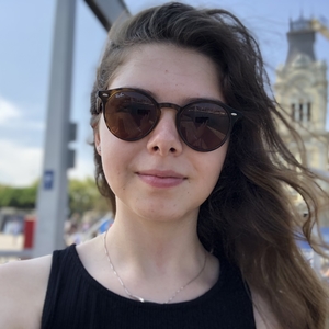Chloe - Prof d'aide aux devoirs - Boulogne-Billancourt