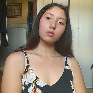 Yasmin - Prof d'anglais - Tinqueux
