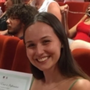 Naomi - Prof de soutien scolaire - Saint-Péray