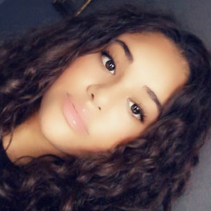 Kenza - Prof d'aide aux devoirs - Rueil-Malmaison