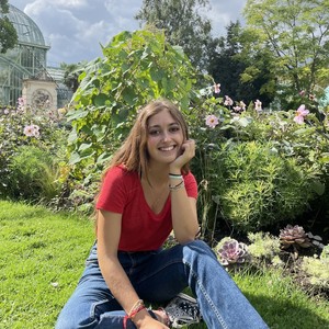 Alice - Prof de français - Paris