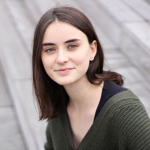 Lucie - Prof de yoga - Paris