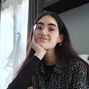 Océane - Prof de français - Naveil