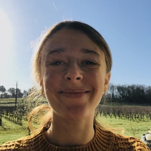 Emma - Prof d'arts plastiques - Pessac