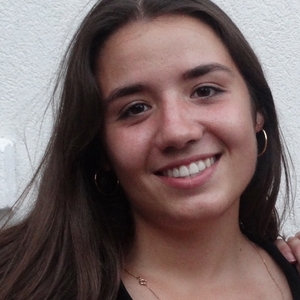 Charlotte - Prof d'aide aux devoirs - Fréjus