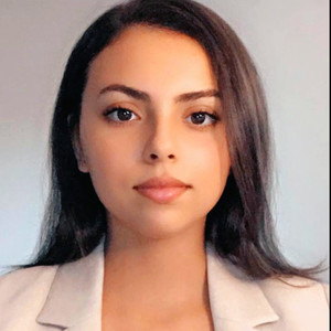 Rihab - Prof de maths - Roanne