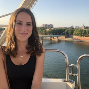 Julie - Prof d'aide aux devoirs - Ustaritz