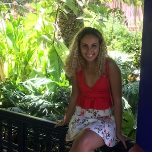 Yasmina - Prof d'histoire - Lille