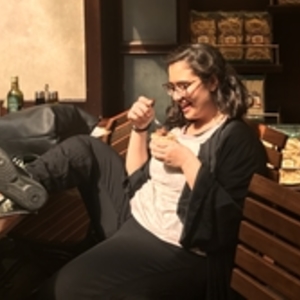Nesrine - Prof d'aide aux devoirs - Menton