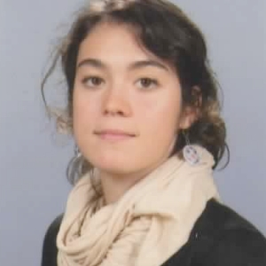 Lucie - Prof de lettres modernes - Paris