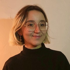 Inès - Prof de maths - Paris