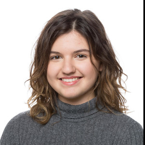 Emma - Prof d'économie - Caen