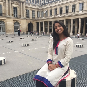 Lakshmi - Prof d'aide aux devoirs - Varennes-sur-Seine