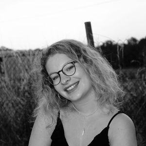 Angélina - Prof d'anglais - Lieuron