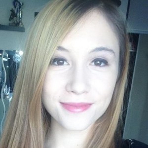 Coralie - Prof d'aide aux devoirs - Aujargues