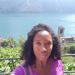 N'Della - Prof de maths - Genève