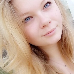 Chloé - Prof de français - Claye-Souilly