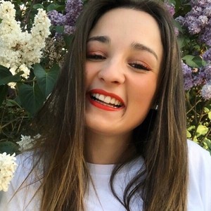 Margot - Prof de français - Passins