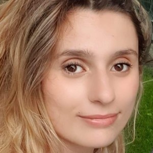 Julia - Prof d'aide aux devoirs - Neuilly-sur-Seine