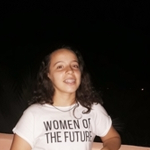 Nahla - Prof de maths - Paris
