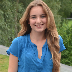 Pénélope - Prof de préparation concours sciences po - Paris