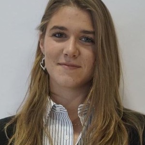 Charlotte - Prof de maths - Gentilly