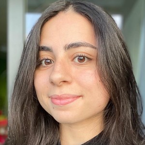 Fatma - Prof de maths - Genève