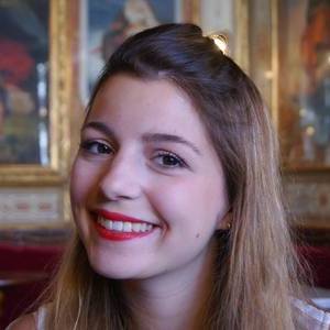 Edwige - Prof d'aide aux devoirs - Lille