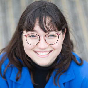 Adèle - Prof d'histoire - Vanves