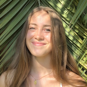 Léa - Prof de maths - Meursanges