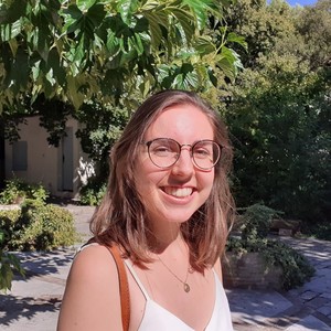 Amandine - Prof d'histoire - géo - Paris