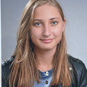 Lénaëlle - Prof de philosophie - Paris 12e