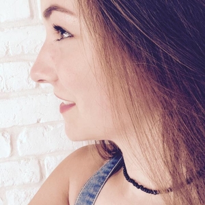 Adélina - Prof de biologie - Nantes