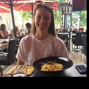 Manon - Prof de maths - Perpignan