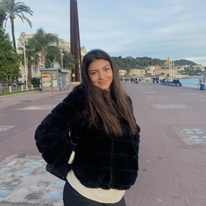 Célia - Prof d'aide aux devoirs - Antibes